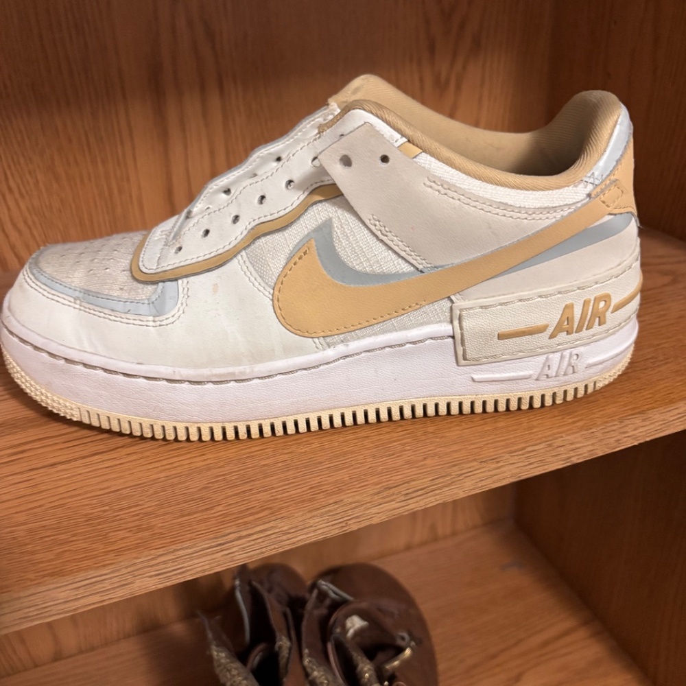 Nike dunks - image 7